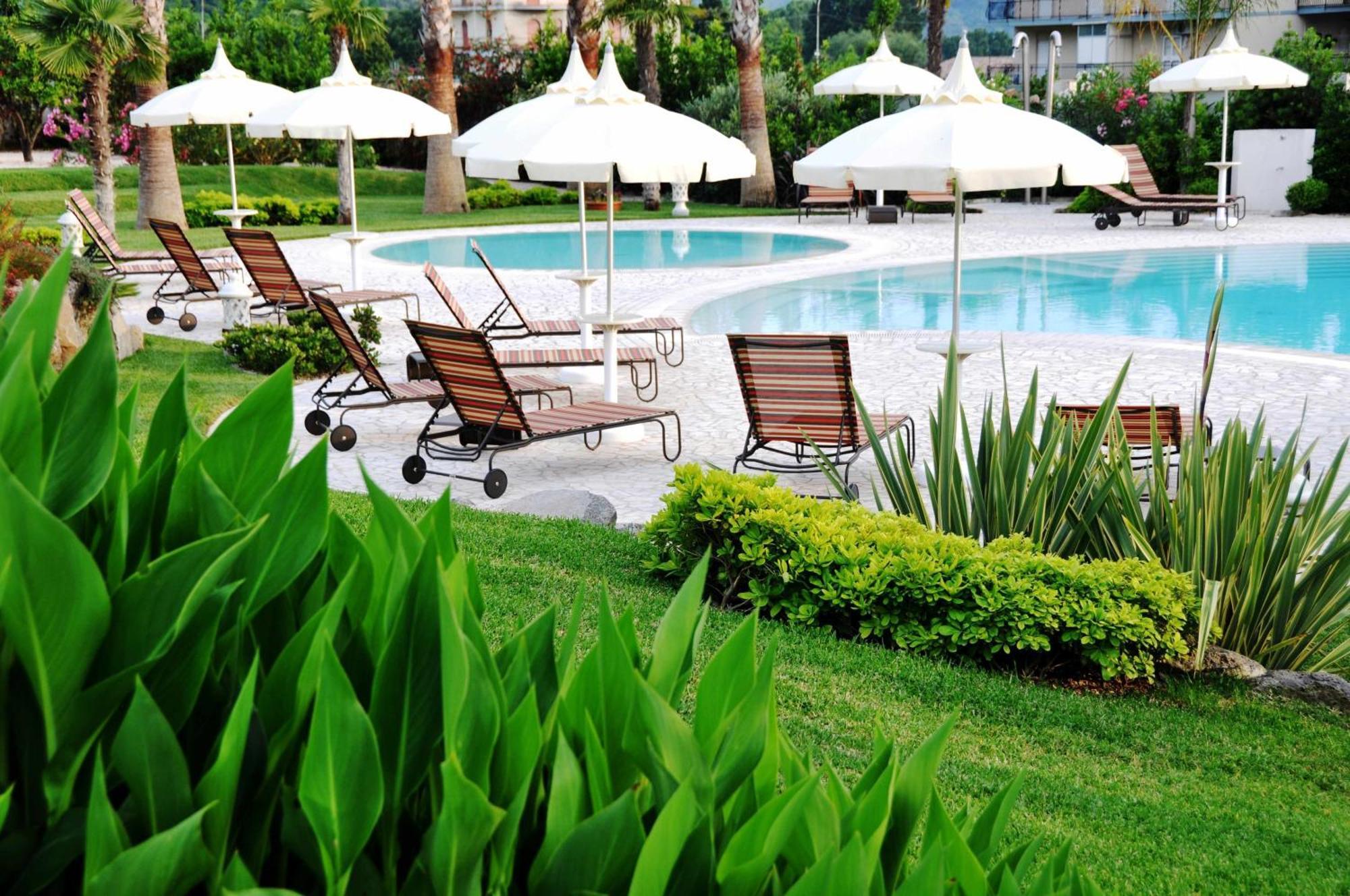Alcantara Resort Di Charme Adults Only Gaggi Eksteriør billede