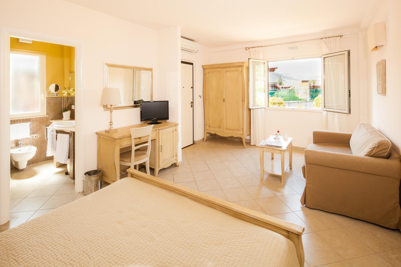 Alcantara Resort Di Charme Adults Only Gaggi Eksteriør billede